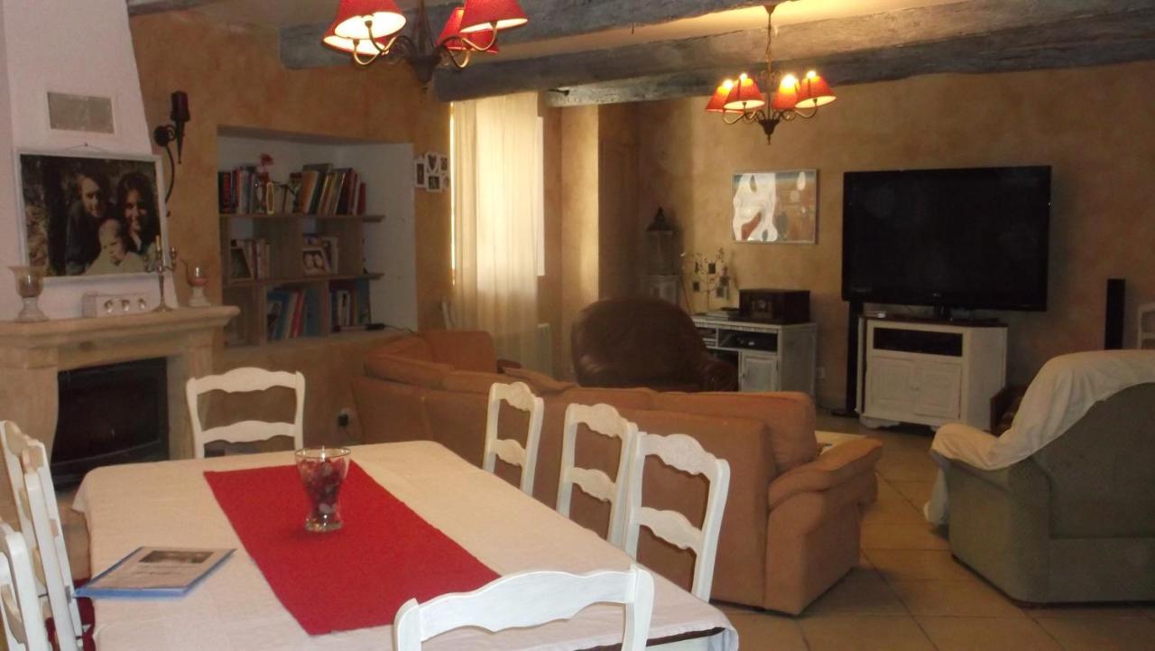 Bed and Breakfast La Grange D'Antan Cruzy Esterno foto